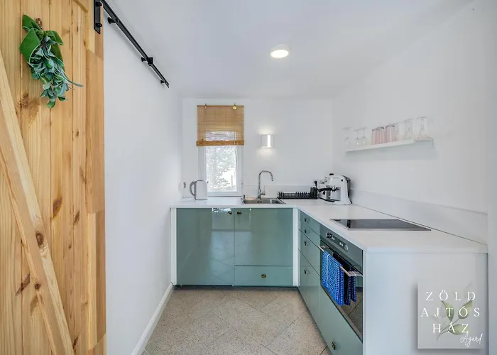 Ajtós Ház * Gárdony