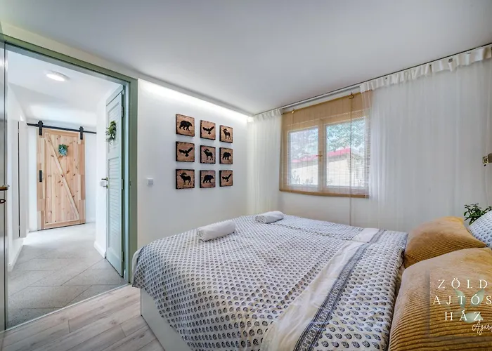 Ajtós Ház Casa de Férias